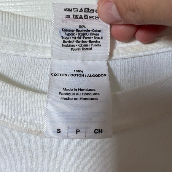 Gildan | Philadelphia | Women’s | Long-Sleeve | T-Shirt - Picture 15 of 16